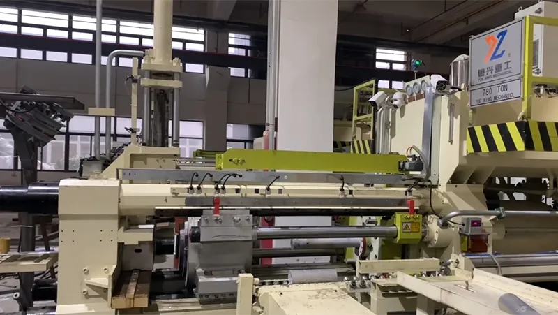 مكبس بثق ألومنيوم ذو شوط طويل 780T